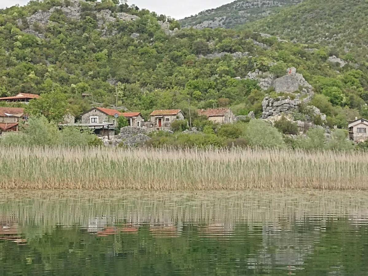 Villa Feel The Karuch à Cetinje Extérieur photo